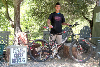Kevin gets a new BMC Speedfox. One lucky kid