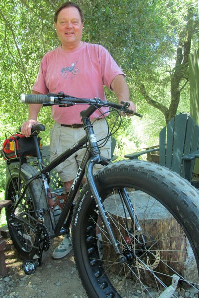 Bruce's new Surly Moonlander will sure draw lots of attention