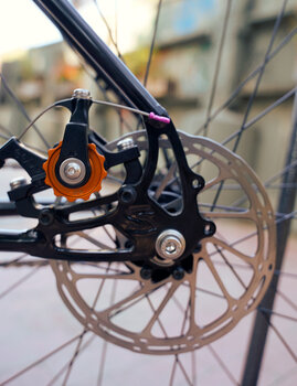 The American-made Paul Klamper brakes is a nice addition to Julia's Bridge Club