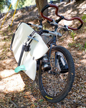 The butterfly handlebar on Anthony's custom Surly Disc Trucker provides the versatility he needed