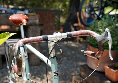 The Brooks leather bar tape completes the look for Patrick's Long Haul Trucker