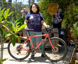 Leslie picks up her new Surly Straggler