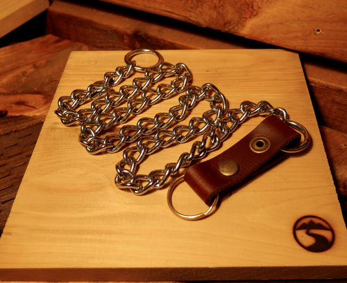 Leather keychains with trigger snap and spring snap