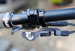 US-made Wolf Tooth dropper lever on Sal's TCO titanium bike