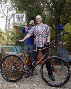 This sparkly brown Salsa Vaya is the answer for Julian's call for a road bike that has the ability to commute comfortably and also be capable in future adventures