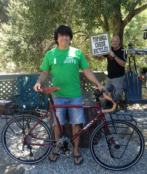 Chris is ready for an adventure with the new Disc Trucker