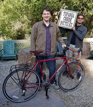 Mike's new Disc Trucker with brown Brooks Saddle is a real looker