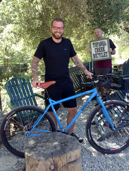 Andrew picks up his new Surly Karate Monkey single speed with Honey Brooks B17