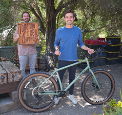 Built around 27.5” wheels, Surly Ghost Grappler is compatible with internally geared hub and single-speed setups