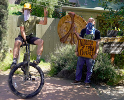 Kevin's balancing act on his new Surly Karate Monkey is quite impressive