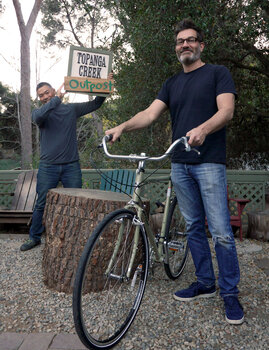 We customized this Surly LHT for Michael to make his commute an enjoyable experience