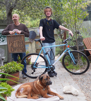 This Surly Preamble is ready for commuting around Los Angeles