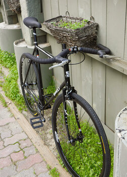 Chris' new Surly Steamroller with mustache handlebar.