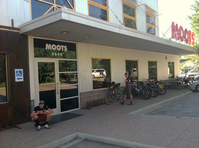 Jay of Topanga Creek Outpost racing the Tour Divide 2016